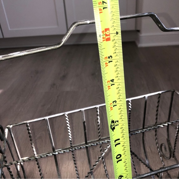 Metal magazine rack - Picture 13 of 14